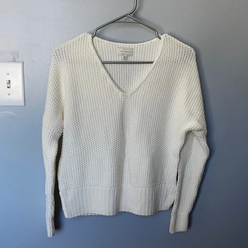 Sweater - Picture 1 of 3